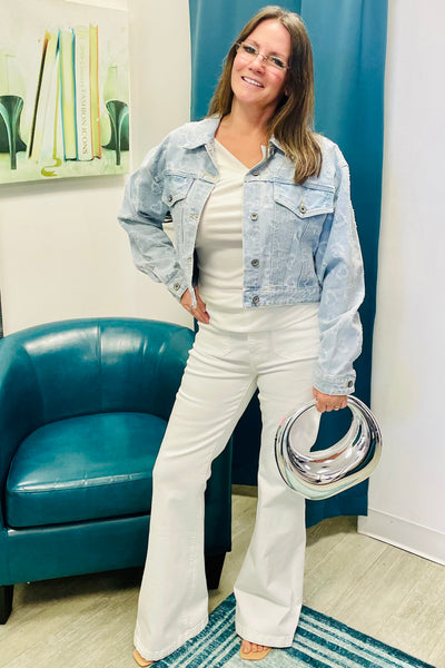 Q2 White Skinny Jeans with Flared Leg + Front Pocket Detail