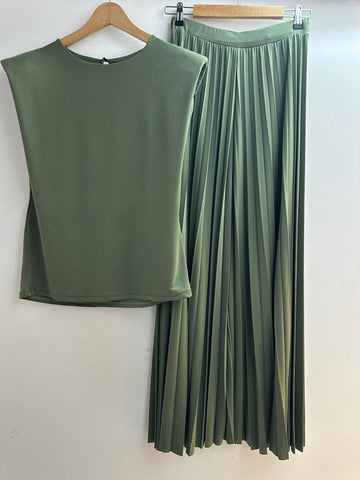 Italian Top and Pleated Wide Leg Pants Set