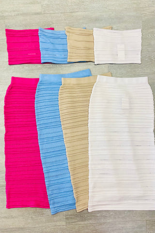 Q2 Tube Crochet Crop Top