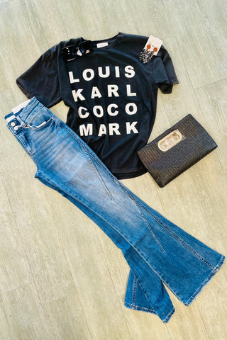 Q2 Relaxed Fit Cotton Tee - Famous - One Size
