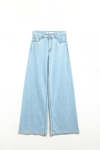 Q2 Side Seam Wide Leg Jeans - Light Wash