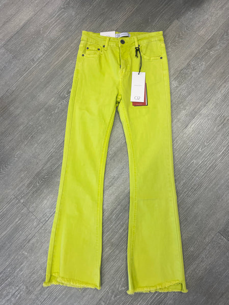 The Q2 Flare Jeans With Raw Hem Edge - Yellow