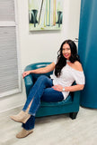 The Q2 Oh Split Flare Jeans - Medium Blue